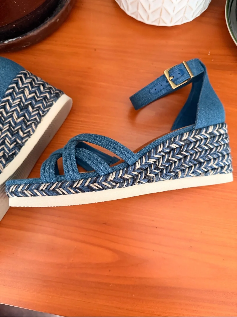 NWOT Vince Camuto Jilesa Espadrille Heeled Sandal